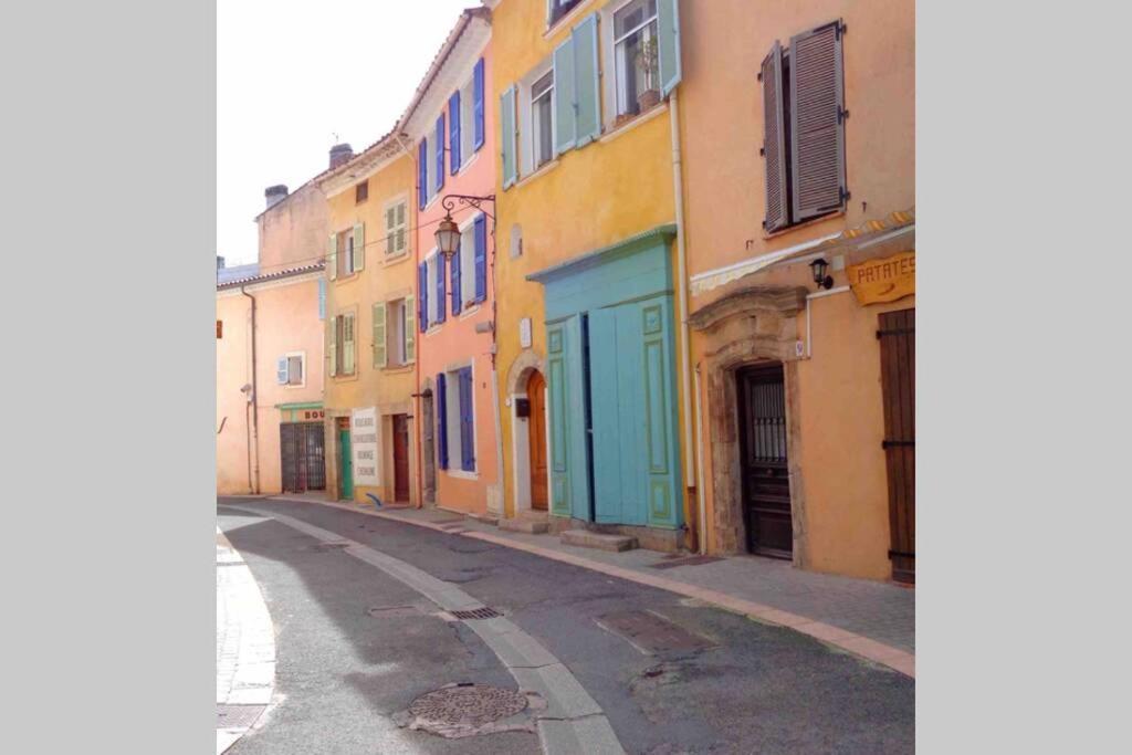 Logement Attenant A Une Villa T2 Avec Terrasse . Besse-sur-Issole Luaran gambar