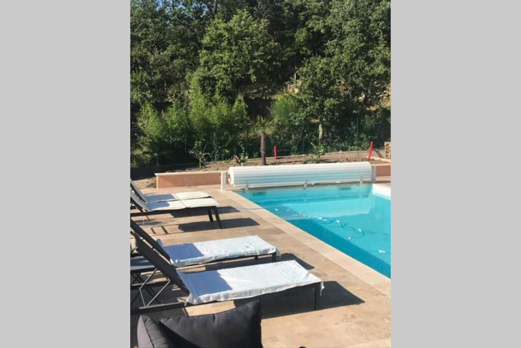 Logement Attenant A Une Villa T2 Avec Terrasse . Besse-sur-Issole Luaran gambar