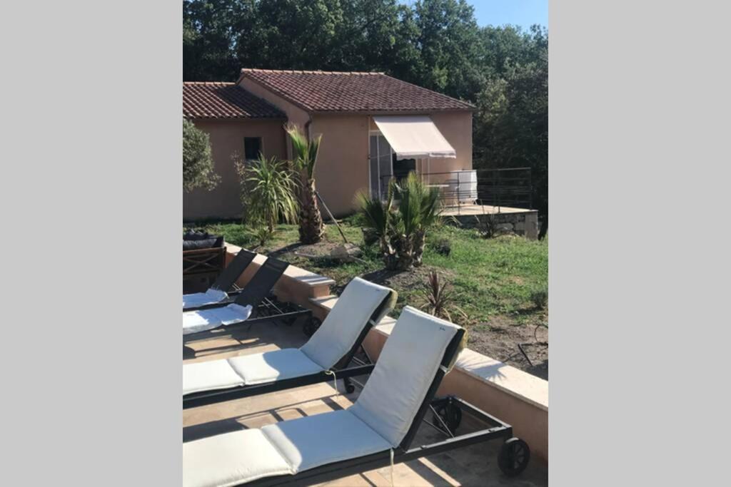 Logement Attenant A Une Villa T2 Avec Terrasse . Besse-sur-Issole Luaran gambar